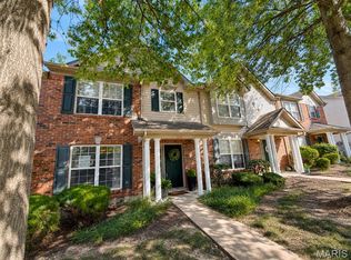 410 Montclair Tower Dr, Saint Charles, MO 63303