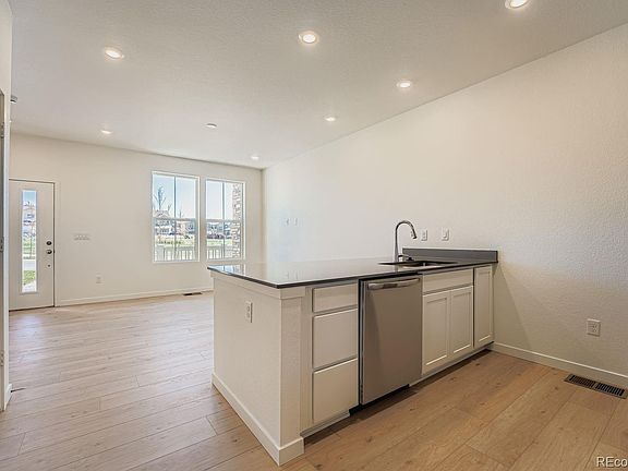 5th image of 739 N Carrie Street