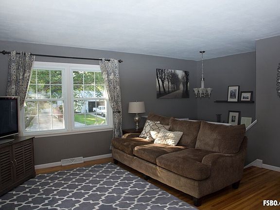 2nd image of 217 Lambeth Rd