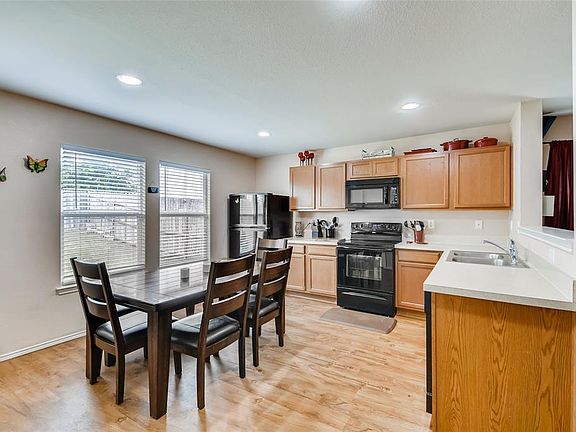 5th image of 237 Silver Lake Trl