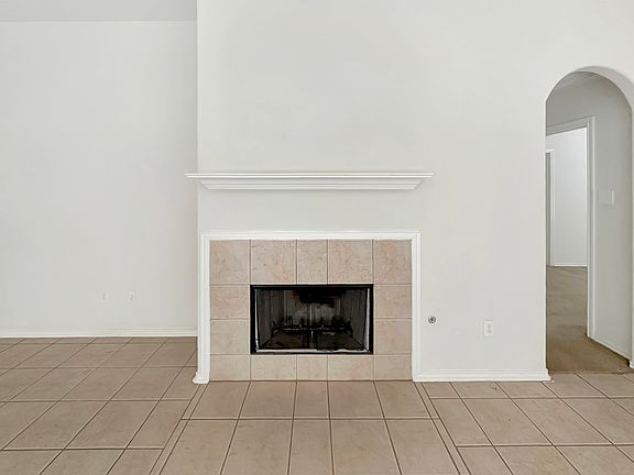 4th image of 19719 Diamond Hills Ln