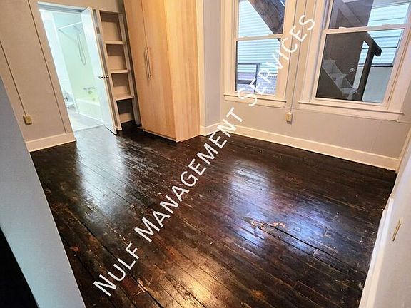 3rd image of 4502 Butler St #2