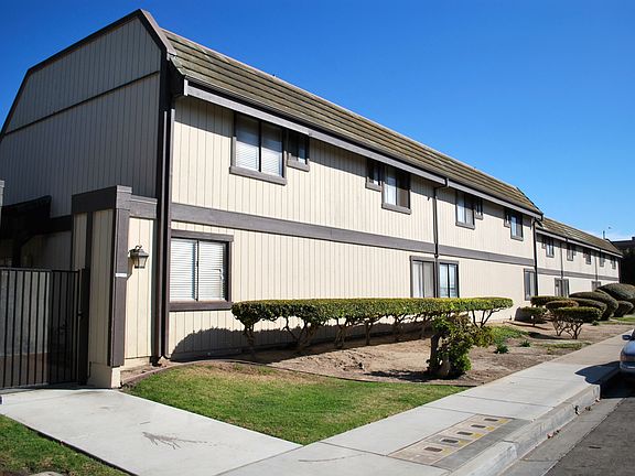 2nd image of 1960 S McClelland St APT 31