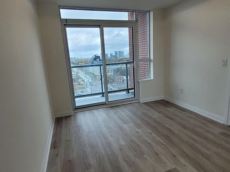 3270 Sheppard Ave E #1521 — Photo 3