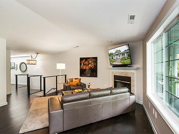 3rd image of 3815 Spadoni Ln #3-B