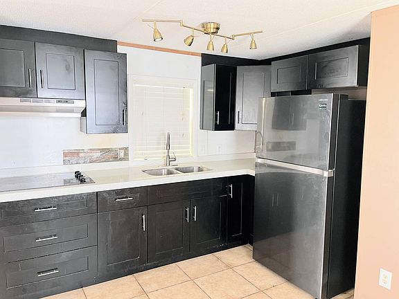 4th image of 13030 SW 11th St #163