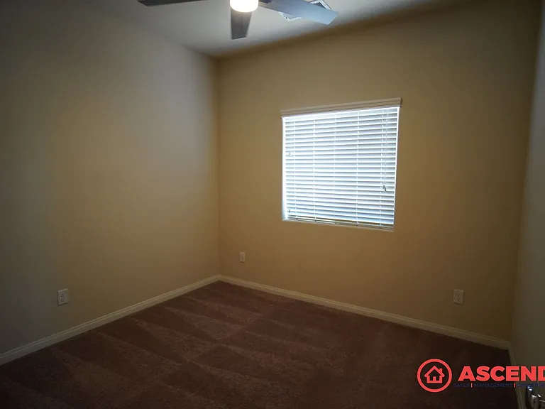 7918 Rhine Dr — Photo 7