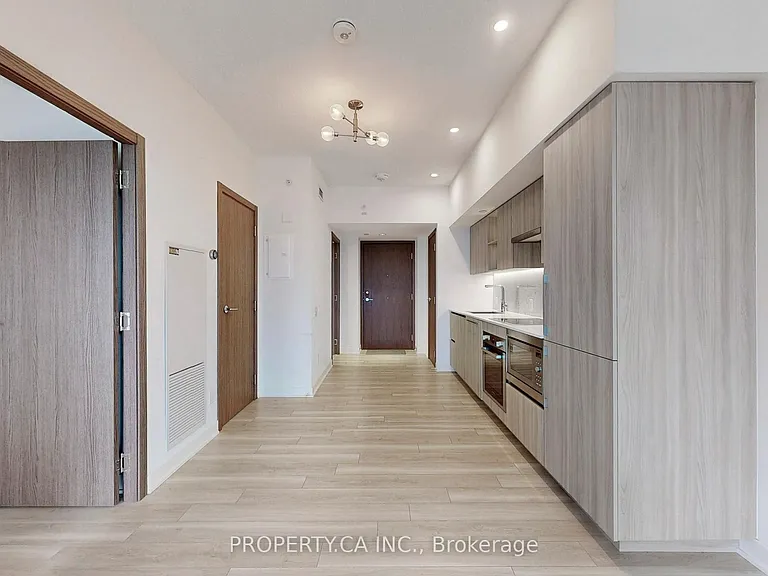 17 Bathurst St #1209 — Photo 14