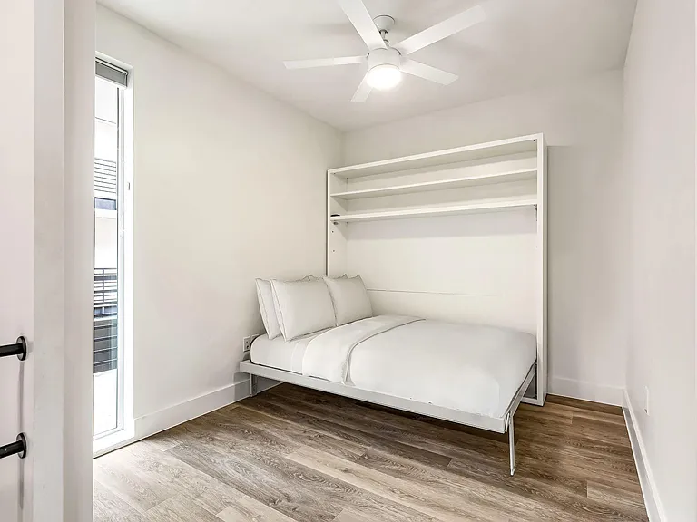 2709 E 5th St #2203 — Photo 11