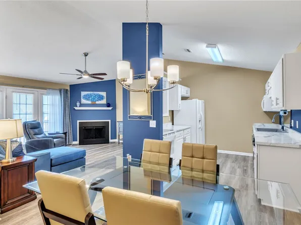 706 Pelham Square Way, Greer, SC 29650