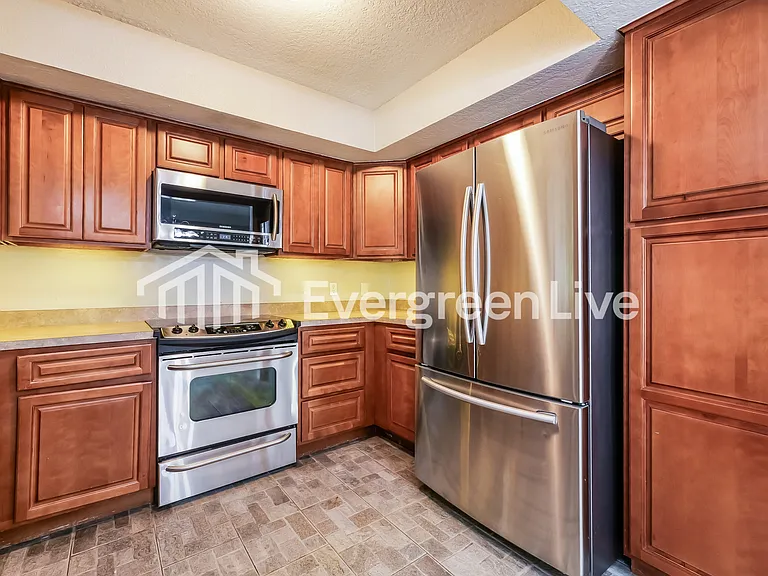 2837 Green Canyon Dr — Photo 6