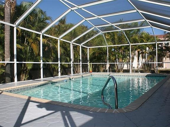 3rd image of 8400 Aqua Cove Ln