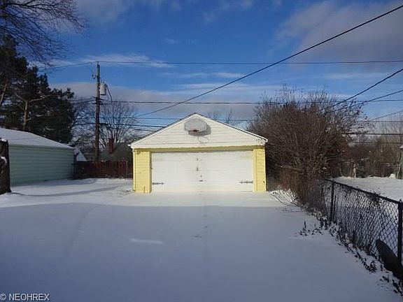 2nd image of 12917 Oakview Blvd