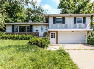 2127 W Newman Pkwy, Peoria, IL 61604