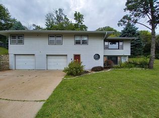 218 Wendy Heights Rd, Council Bluffs, IA 51503