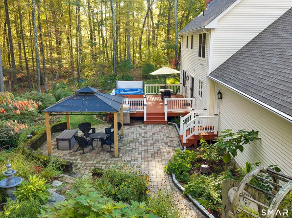 391 Squaw Hollow Road, Ashford, CT 06278