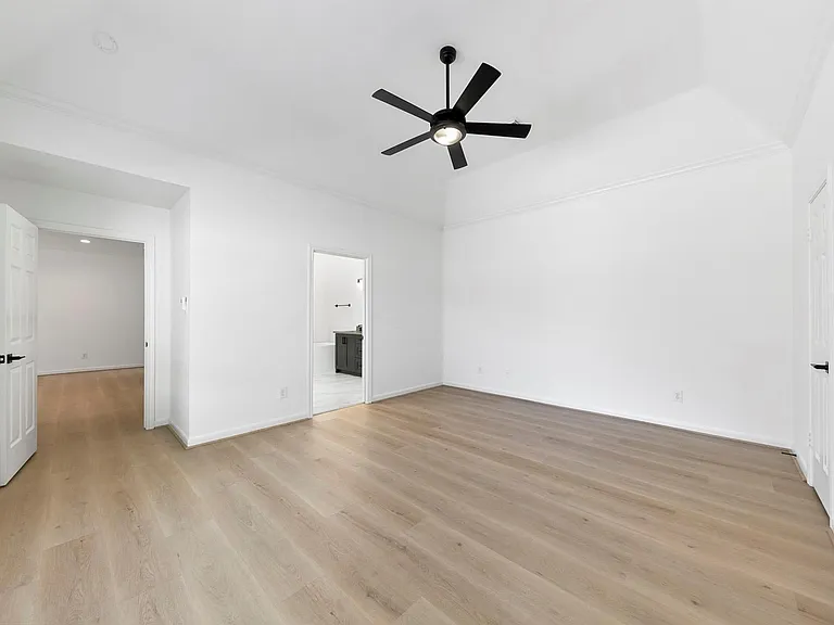1414 Bluestone Dr — Photo 26