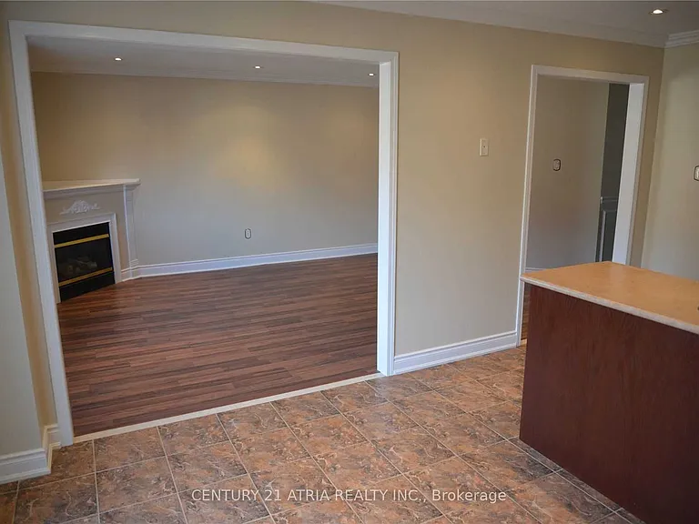 82 Red River Cres — Photo 10
