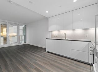 8181 Chester St #402, Vancouver, BC V5X 3Y5