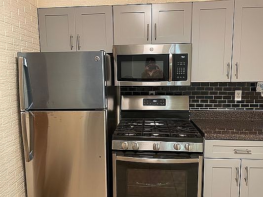 4th image of 21-21 77th St #2