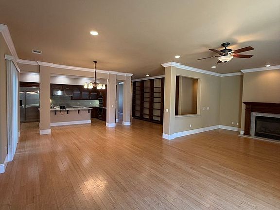 4th image of 613 Arlene Ct