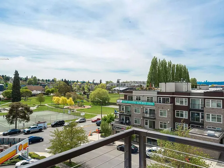 Plaza Apartments — Photo 206