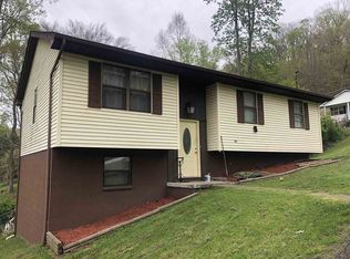 43 Herman Rd, Huntington, WV 25704