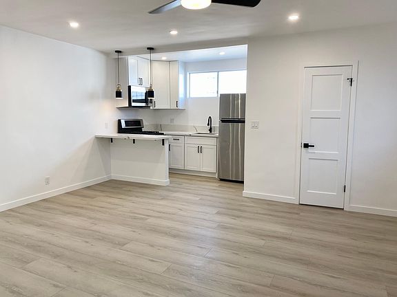 4th image of 2218 24th St APT D