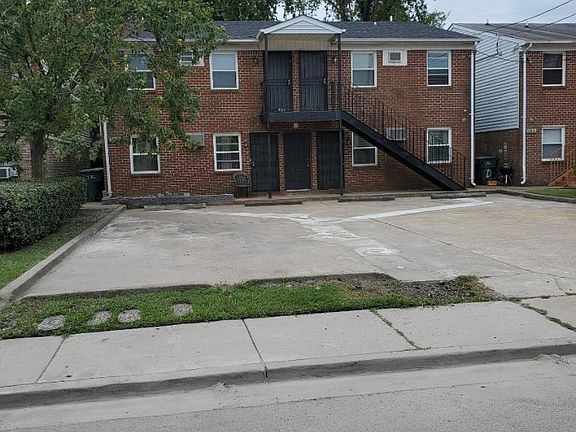 3rd image of 1127 Hannah St APT A