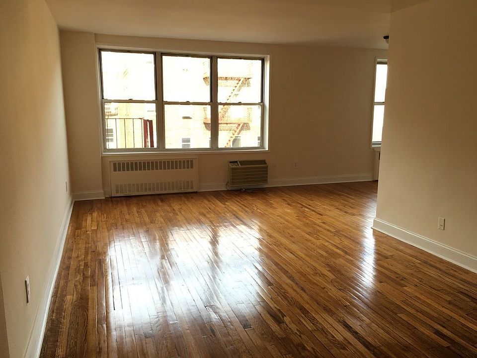 1st image of 11146 76th Dr APT 2D
