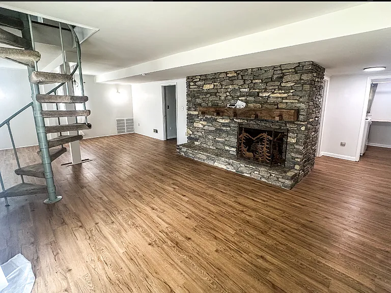 713 Tenikat St — Photo 17