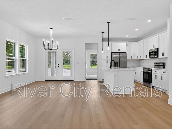 3rd image of 9281 Dolphin St