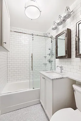 Sold by Compass | media 7