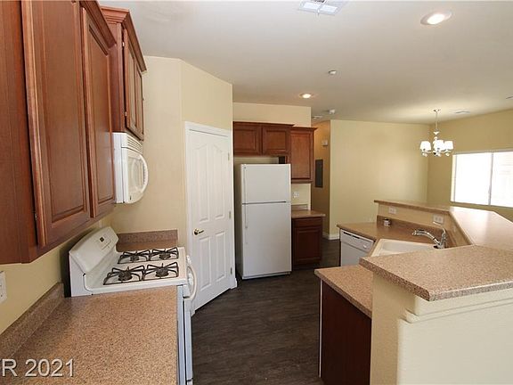 5th image of 6359 Elwood Mead Ave Unit 103