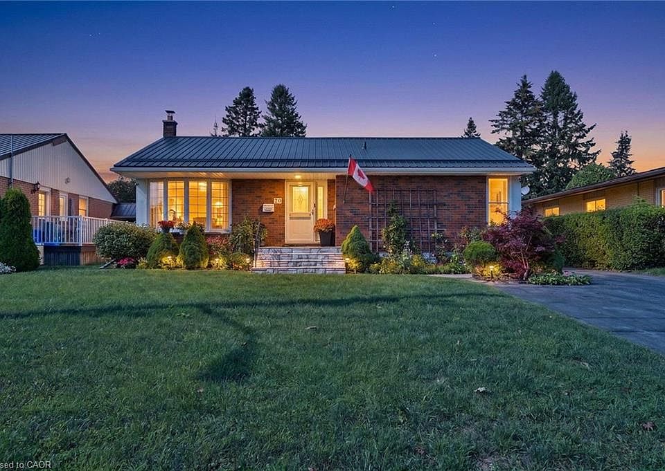 1st image of 20 Freeman Dr