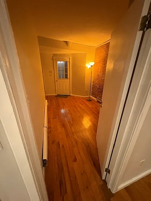 2 bed, 650 sqft, $2,700 — Photo 4