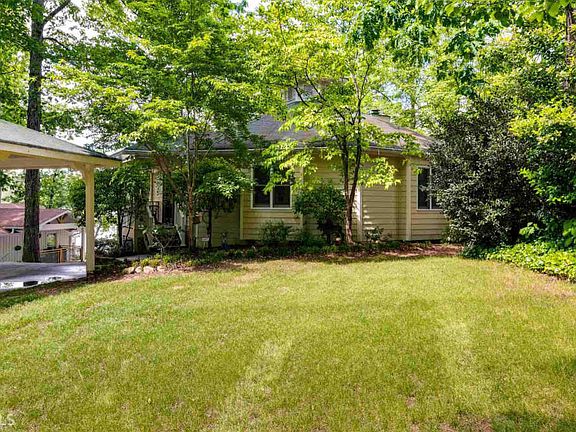 2nd image of 8388 Lake Dr