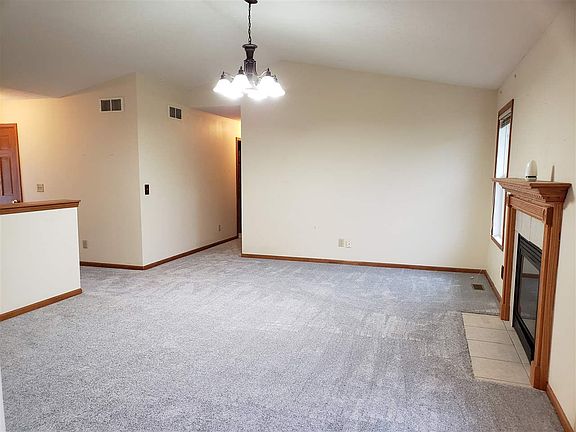 2nd image of 3215 Citadel Dr