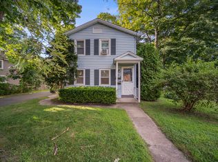29 Mansfield St, Bethel, CT 06801
