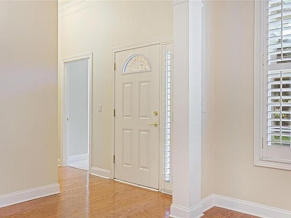 3rd image of 502 Mount Park Dr