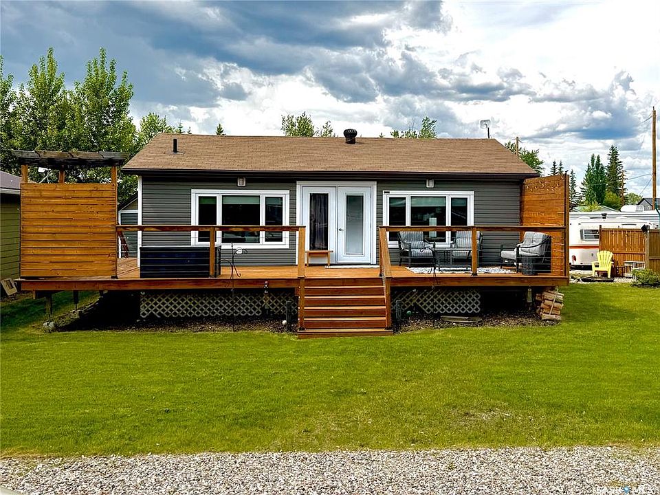 1st image of 301 Corrigal CRESCENT