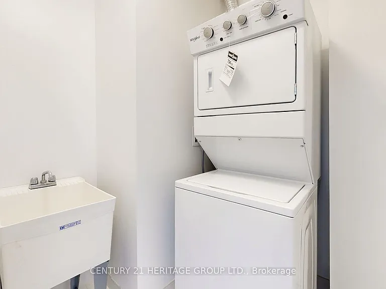 8888 Yonge St #1205 — Photo 36