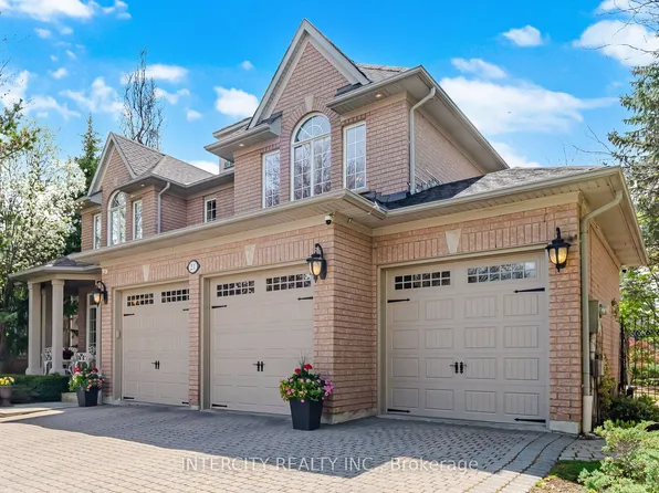 21 Capner Ct, Vaughan, ON L0J 1C0