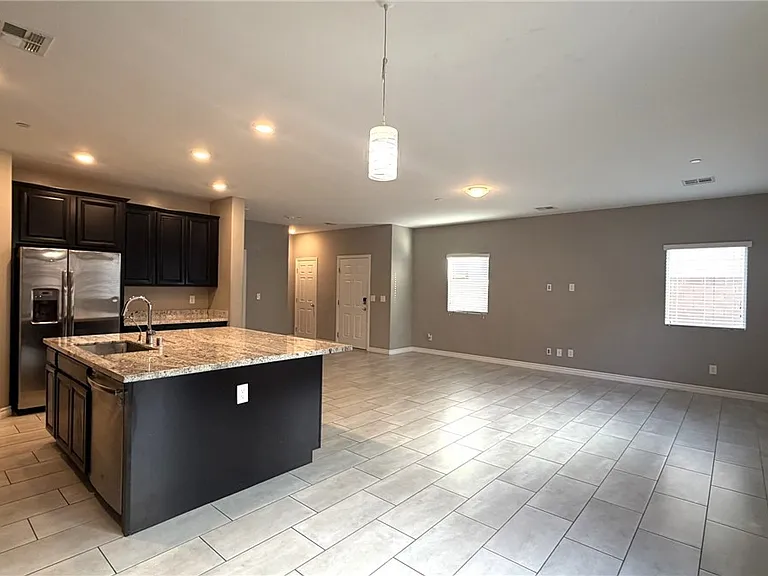 6943 Denio Island St — Photo 8