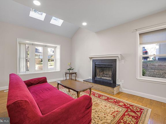 3rd image of 20415 Bloomingville Ct