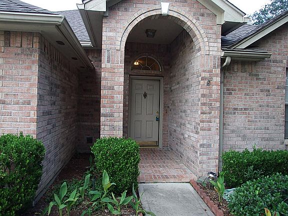Brick one story in established subdivision - walk to park, pool and tennis.