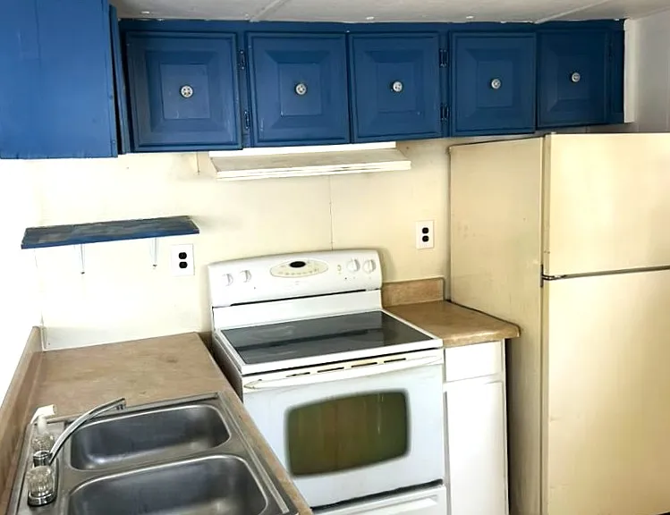 7015 Julia St — Photo 3