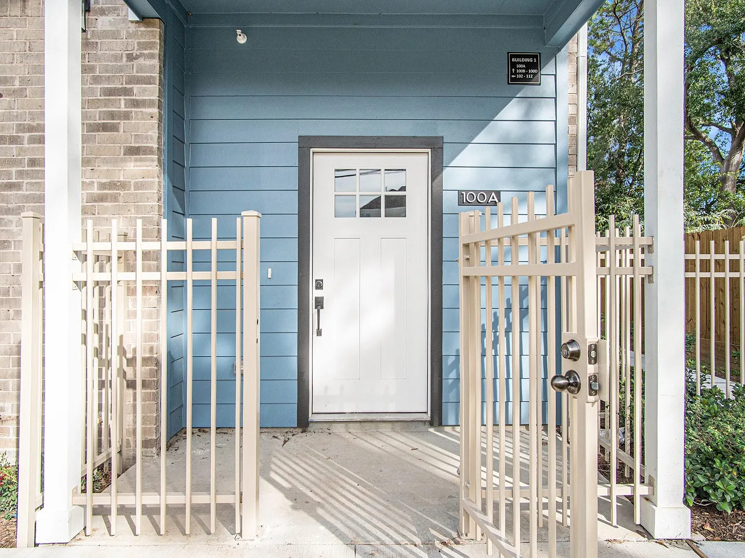 1 bed, 1.0 bath, 650 sqft, $1,525 — Photo 2