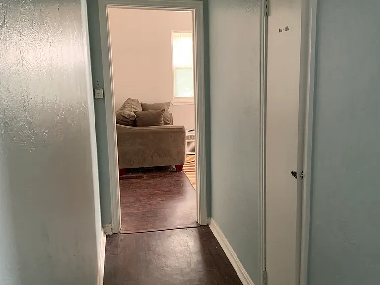 926 Ella St #4 — Photo 9
