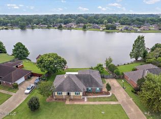 327 Mallory Dr, Byram, MS 39272